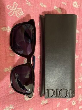 DiorTag SU Black Rectangular Sunglasses